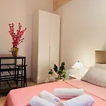 Dimora Iryna Apartment *